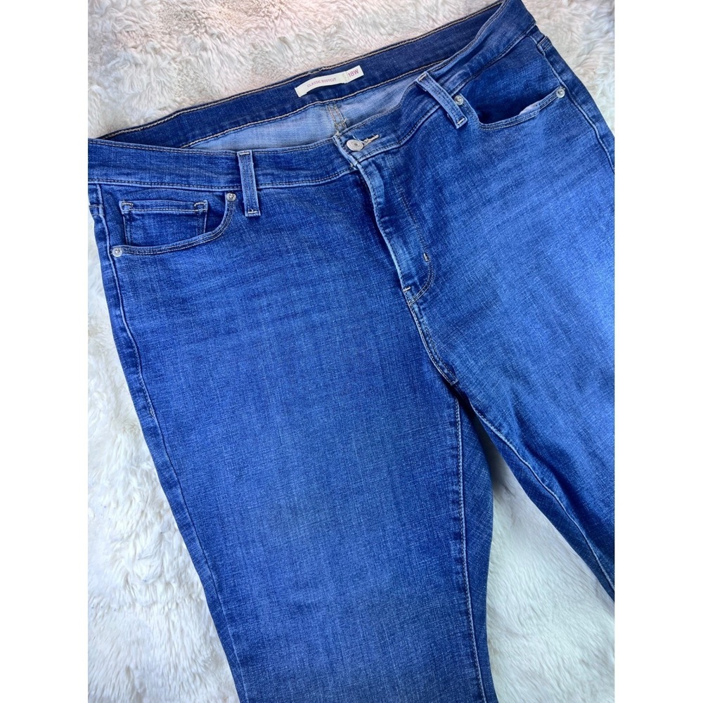 Levis Classic Bootcut Jeans Womens 18W S Blue Denim Medium Wash 23649. A21 - Picture 4 of 11